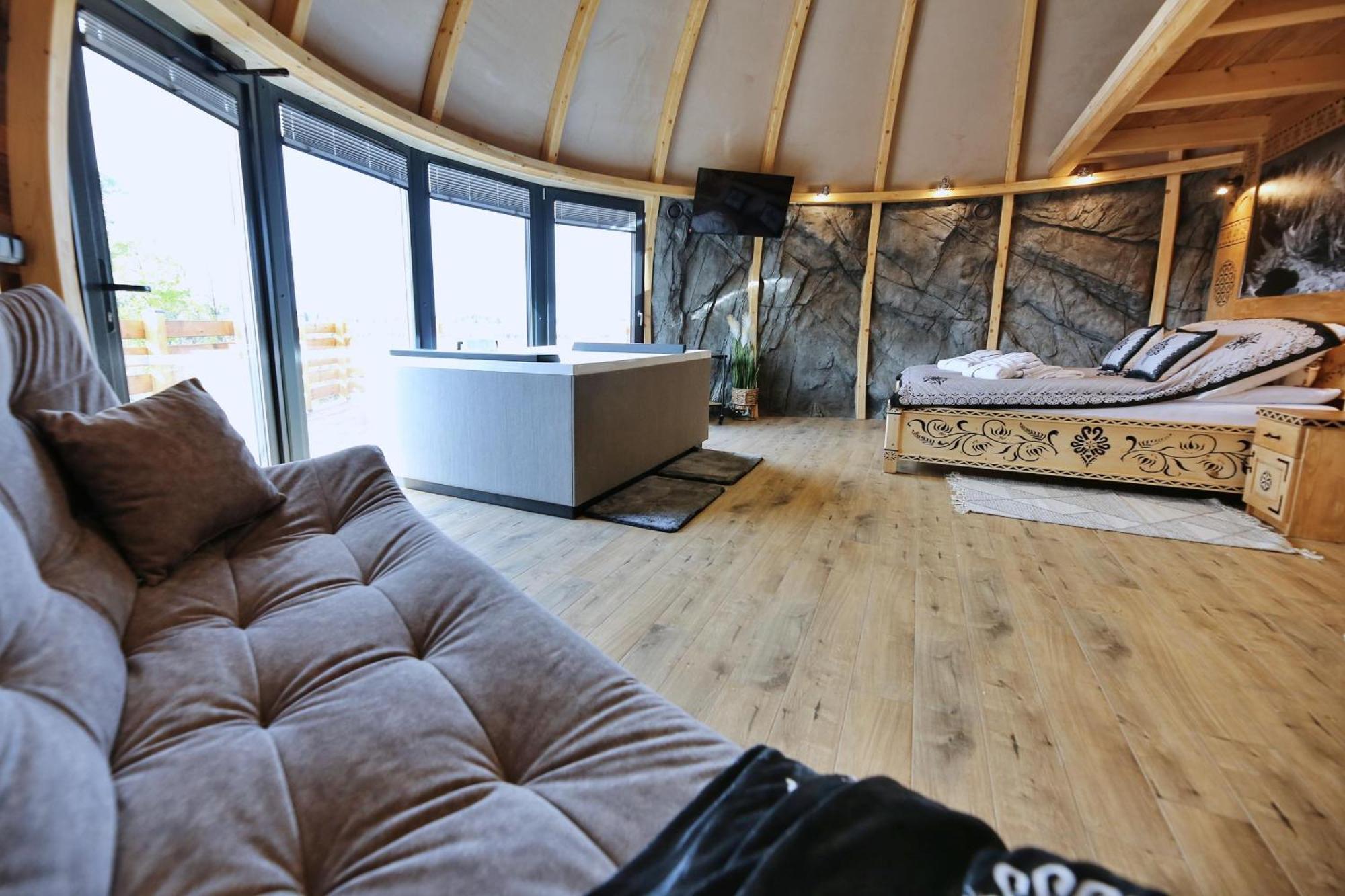 Luxury tent Tatry Mountain Glamp Z Jacuzzi *